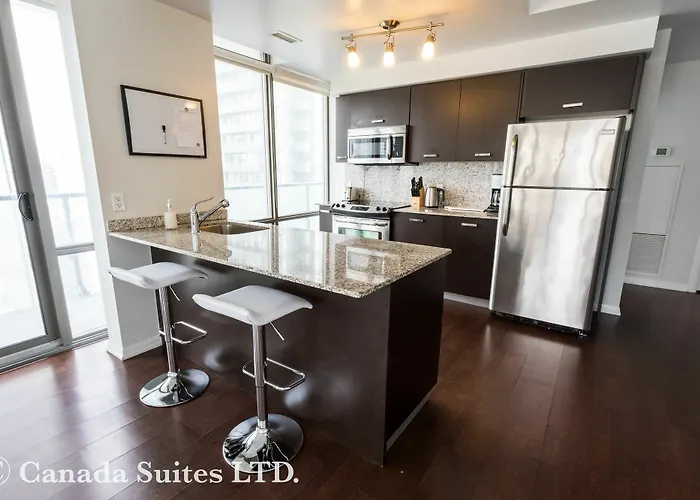 Canada Suites - 832 Bay St.