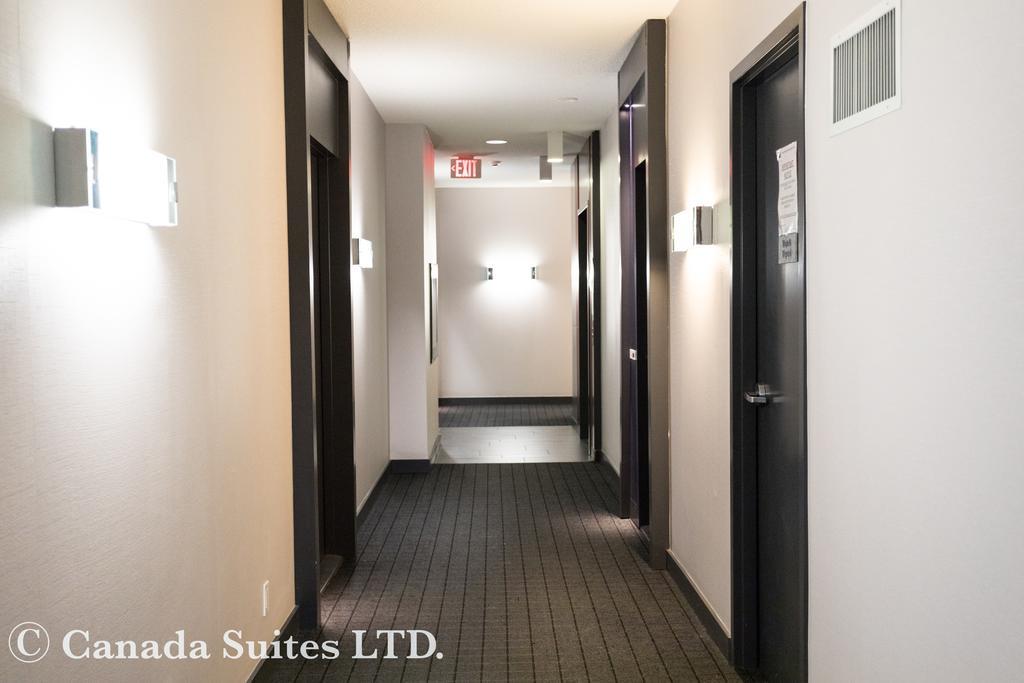 Canada - 832 Bay St. Apartment *